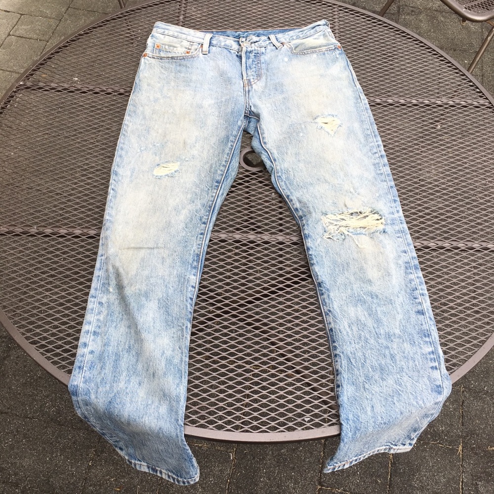 Levi’s 501 Distressed Boyfriend Jean